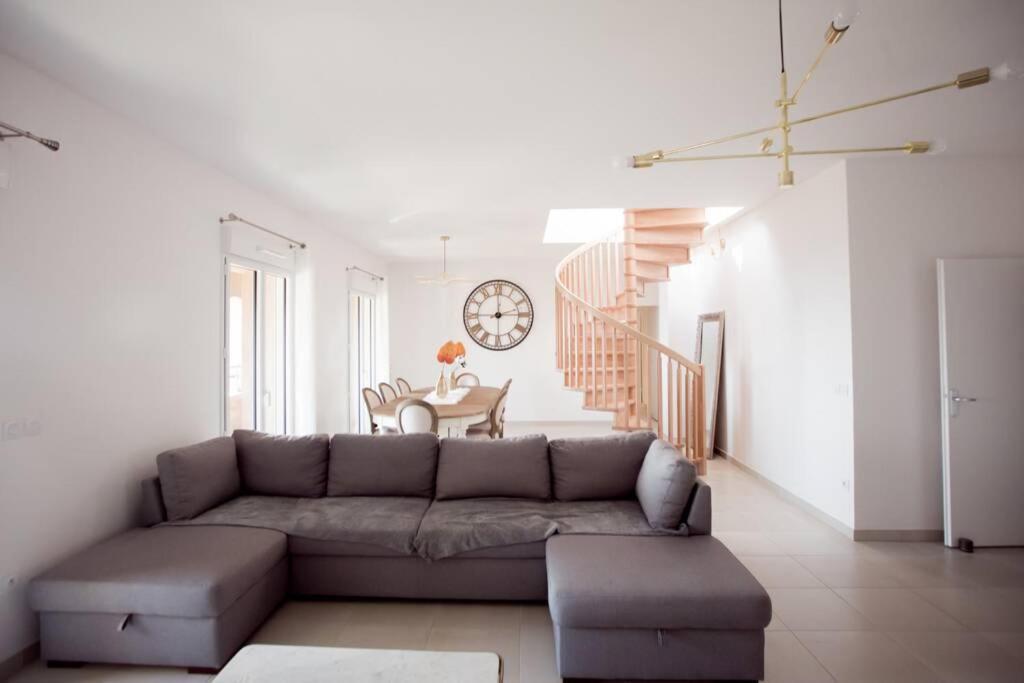Magnifique Appartement Avec Vue Imprenable La Londe-les-Maures Exterior photo