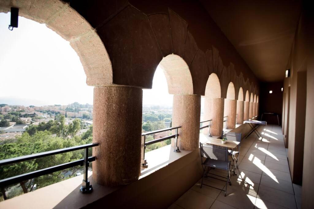 Magnifique Appartement Avec Vue Imprenable La Londe-les-Maures Exterior photo