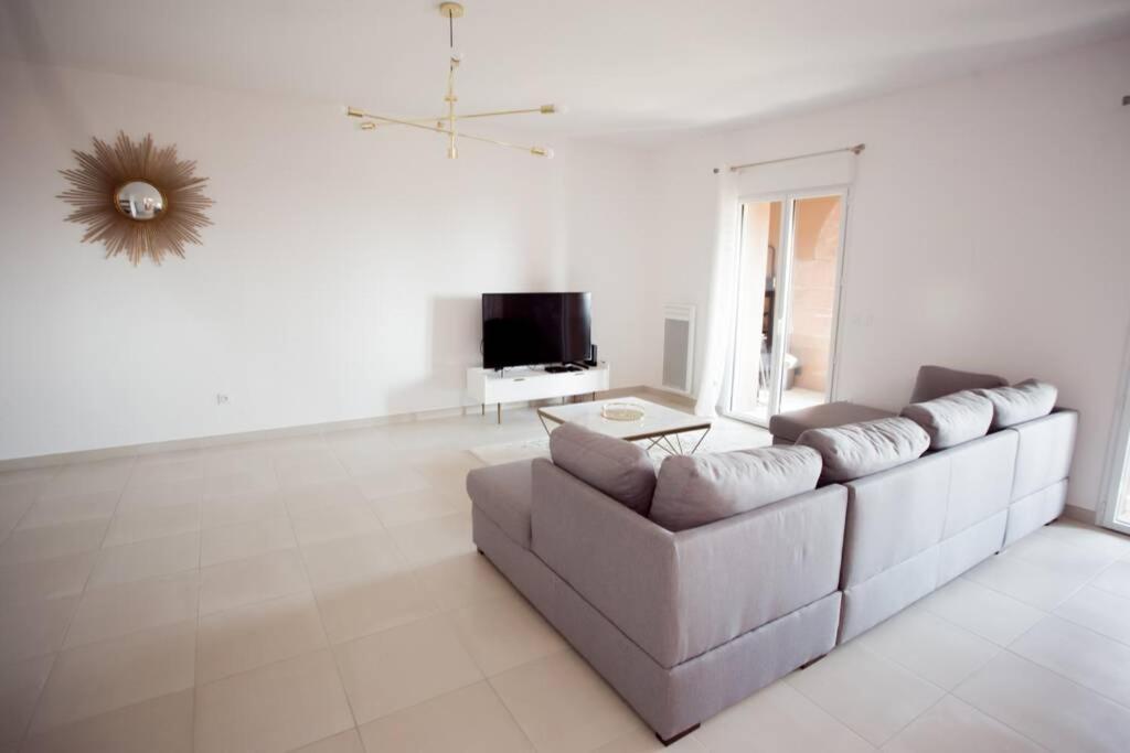 Magnifique Appartement Avec Vue Imprenable La Londe-les-Maures Exterior photo
