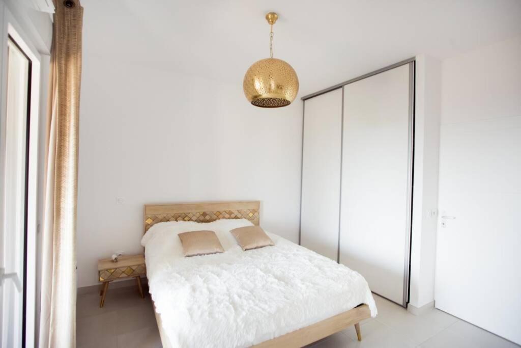 Magnifique Appartement Avec Vue Imprenable La Londe-les-Maures Exterior photo